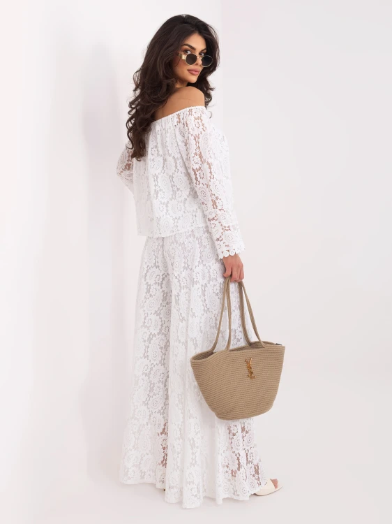 komplet-damski-eva-bialy-koronka-tyl-sheyou.webp