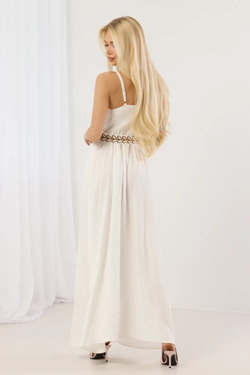 sukienka-maxi-boho-biala-regulowane-ramiaczka-tyl.jpg