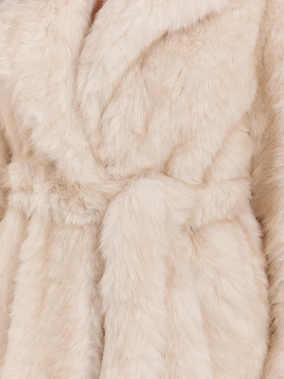 futro-damskie-z-welna-i-angora-detal-materialu.jpg