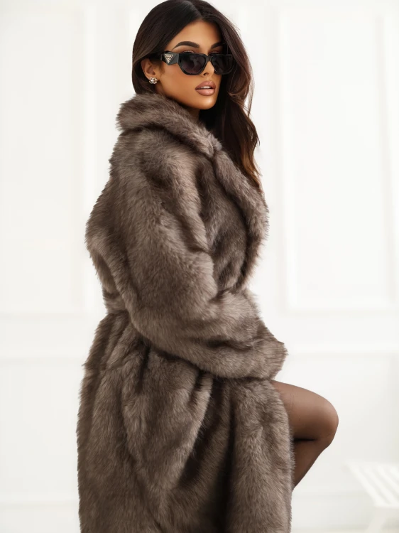 futro-damskie-z-welna-i-angora-detal-materialu.jpg