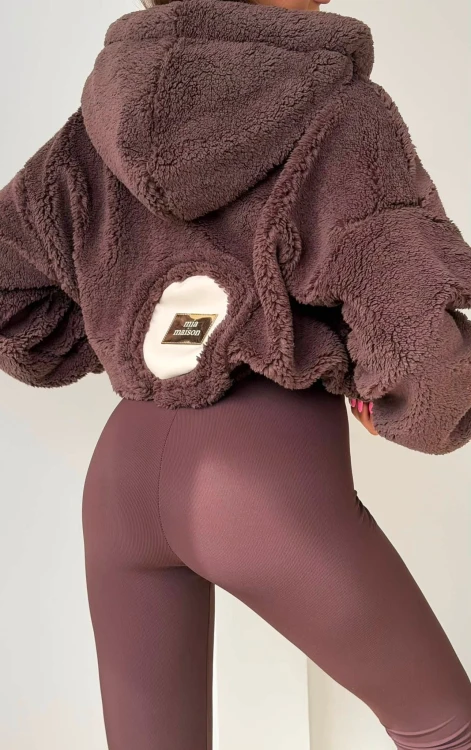 bluza-teddy-mia-maison-brazowa-tyl-logo.jpg