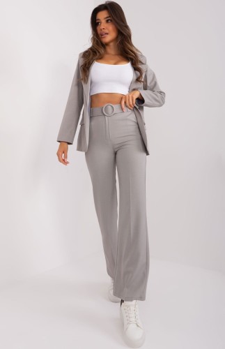 Spodnie-damskie-z-szeroka-nogawka-z-paskiem-w-kolorze-popielatym