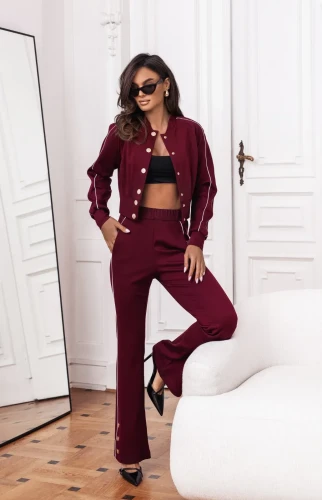 Stylowy komplet damski Missy w kolorze bordowym polskiej marki LaBalancia