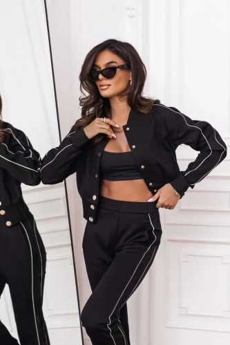 Stylowy komplet damski Missy w kolorze czarnym polskiej marki LaBalancia