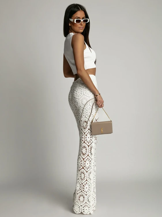 Koronkowe spodnie damskie Bali w stylu boho w kolorze ecru polskiej marki LaBalancia