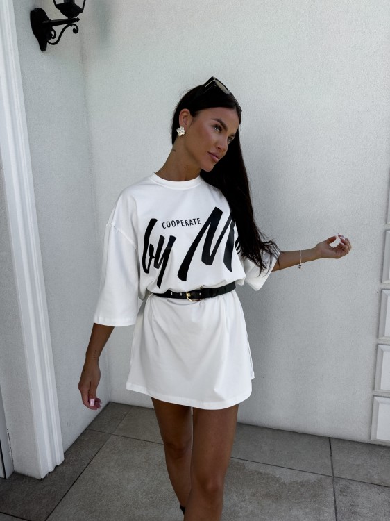 Sukienka tunika oversize Cola od ByMeAnita – miejski hit jesieni 2025 | She&You