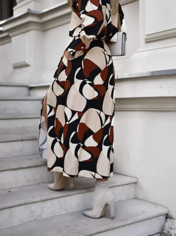 Luksusowa spódnica maxi od Simplicity – geometryczna elegancja na jesień 2025