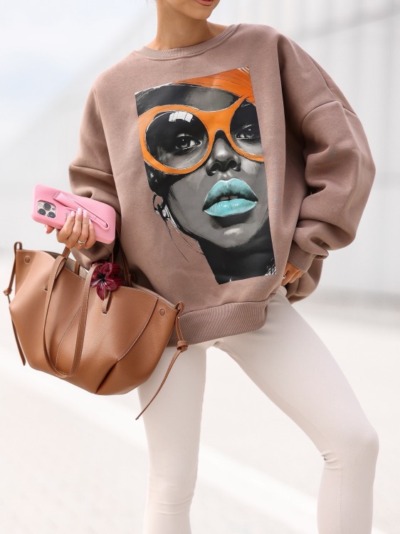 Bluza damska Blue Lips oversize Lara Fashion – Premium komfort i modny nadruk | Jesień–Zima 2025/26