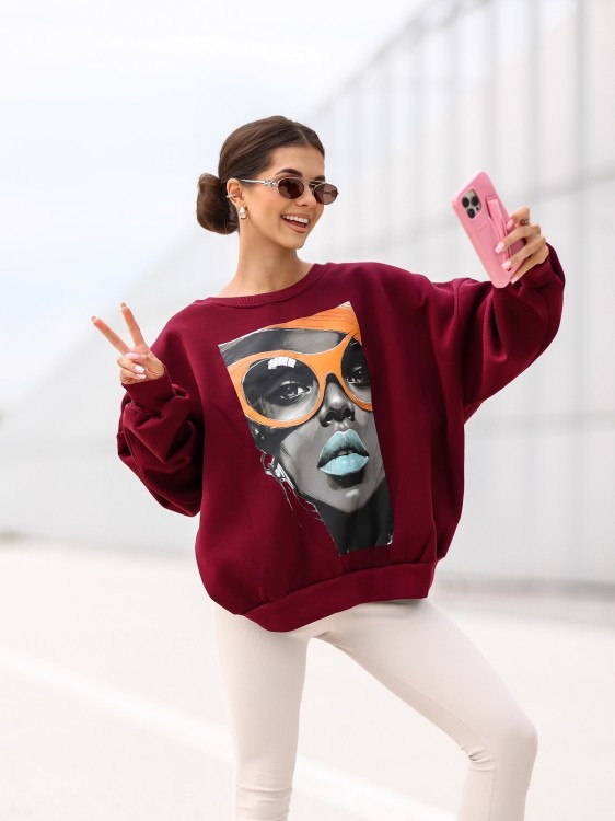 Bluza damska Blue Lips oversize Lara Fashion – Premium komfort i modny nadruk | Jesień–Zima 2025/26