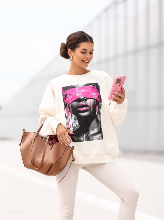 Bluza damska Neon Eyes oversize Lara Fashion – Premium komfort i modny nadruk | Jesień–Zima 2025/26