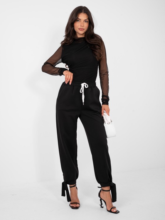 spodnie-damskie-joggery-czarne-casual.jpg